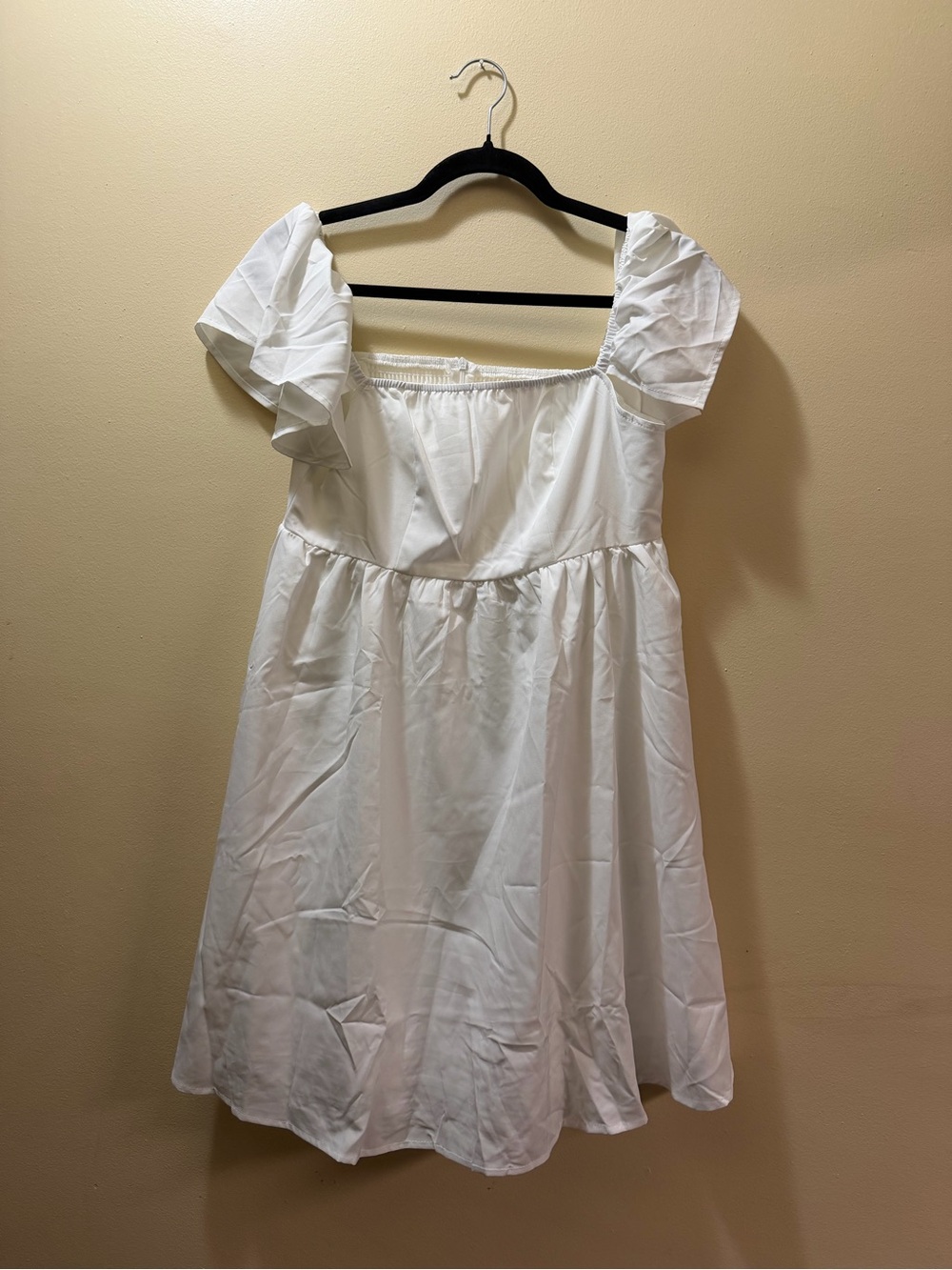 Women's White Puff-Sleeve Mini Dress